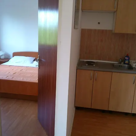 Renata Apartman Nin